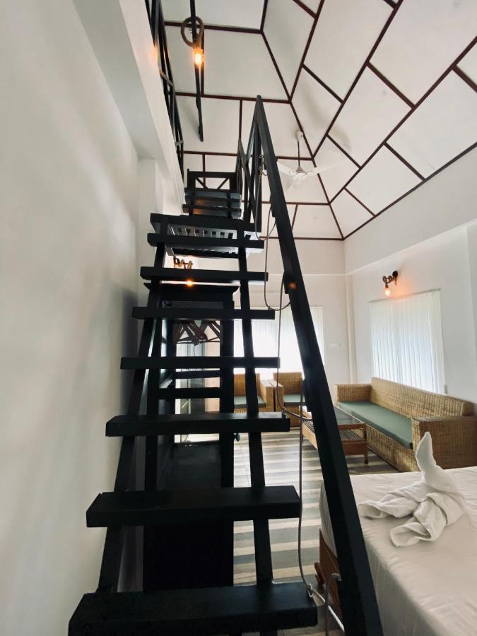 Garggi Kumarakom Village Homestay Luaran gambar