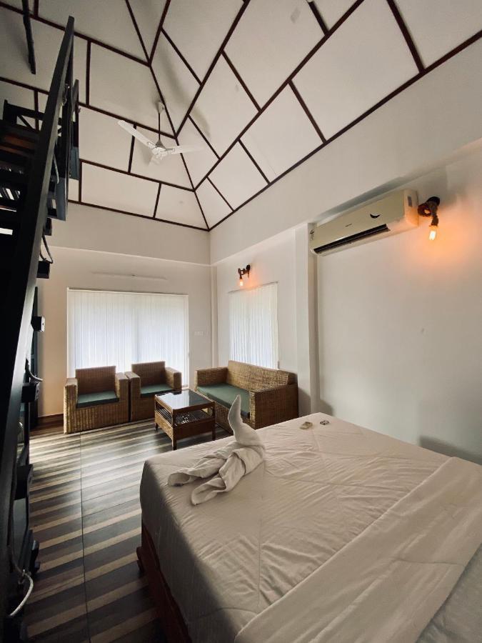 Garggi Kumarakom Village Homestay Luaran gambar